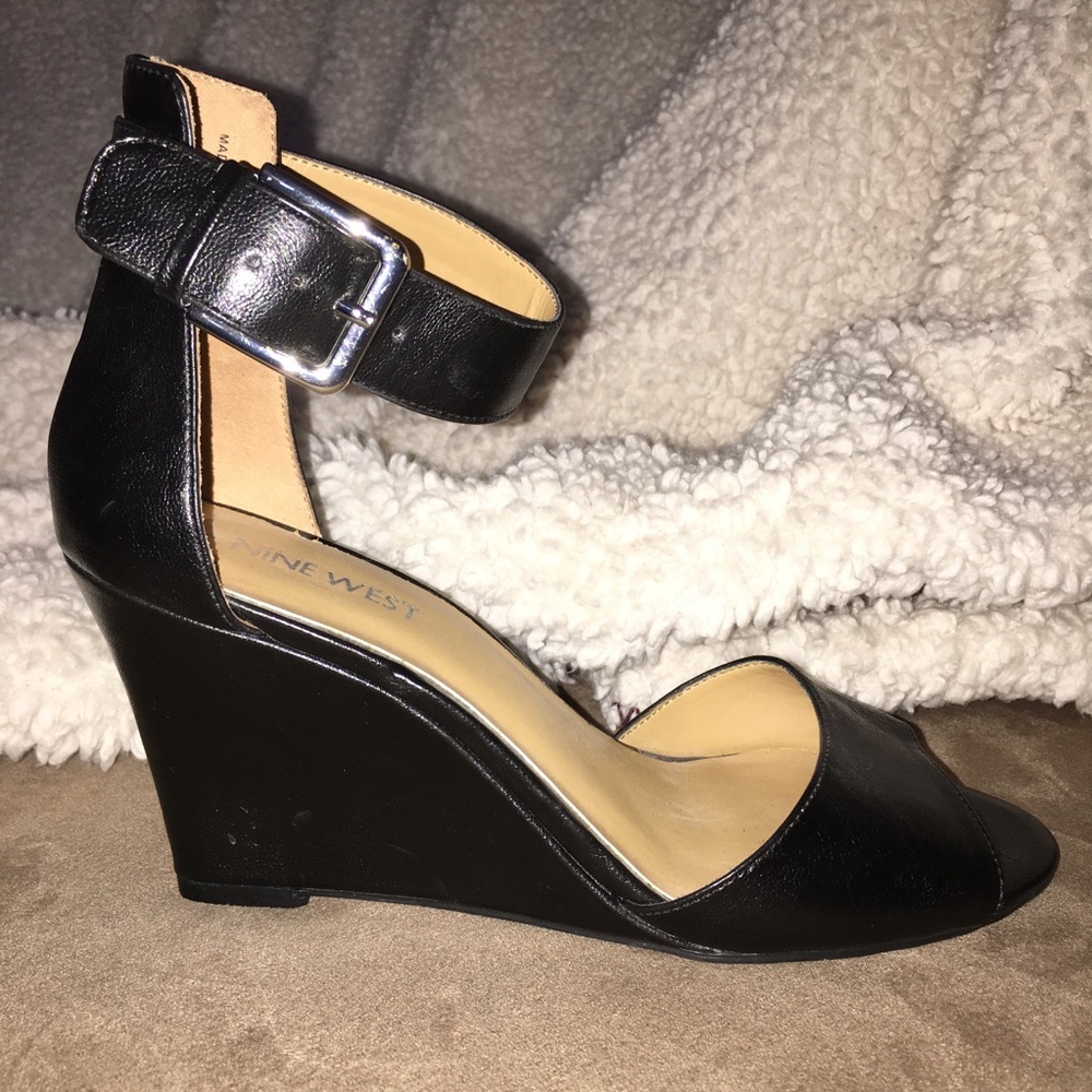 NINE WEST Ferdinand Wedge Sandal